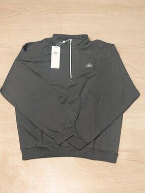 Alo Yoga Quarter Zip – Dark Grey Size M NWT